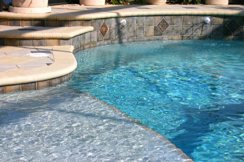 How to Balance the Calcium Hardness Level in Your Pool