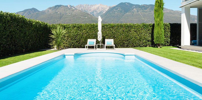 beautiful-custom-swimming-pool-design-by-skinner-pools