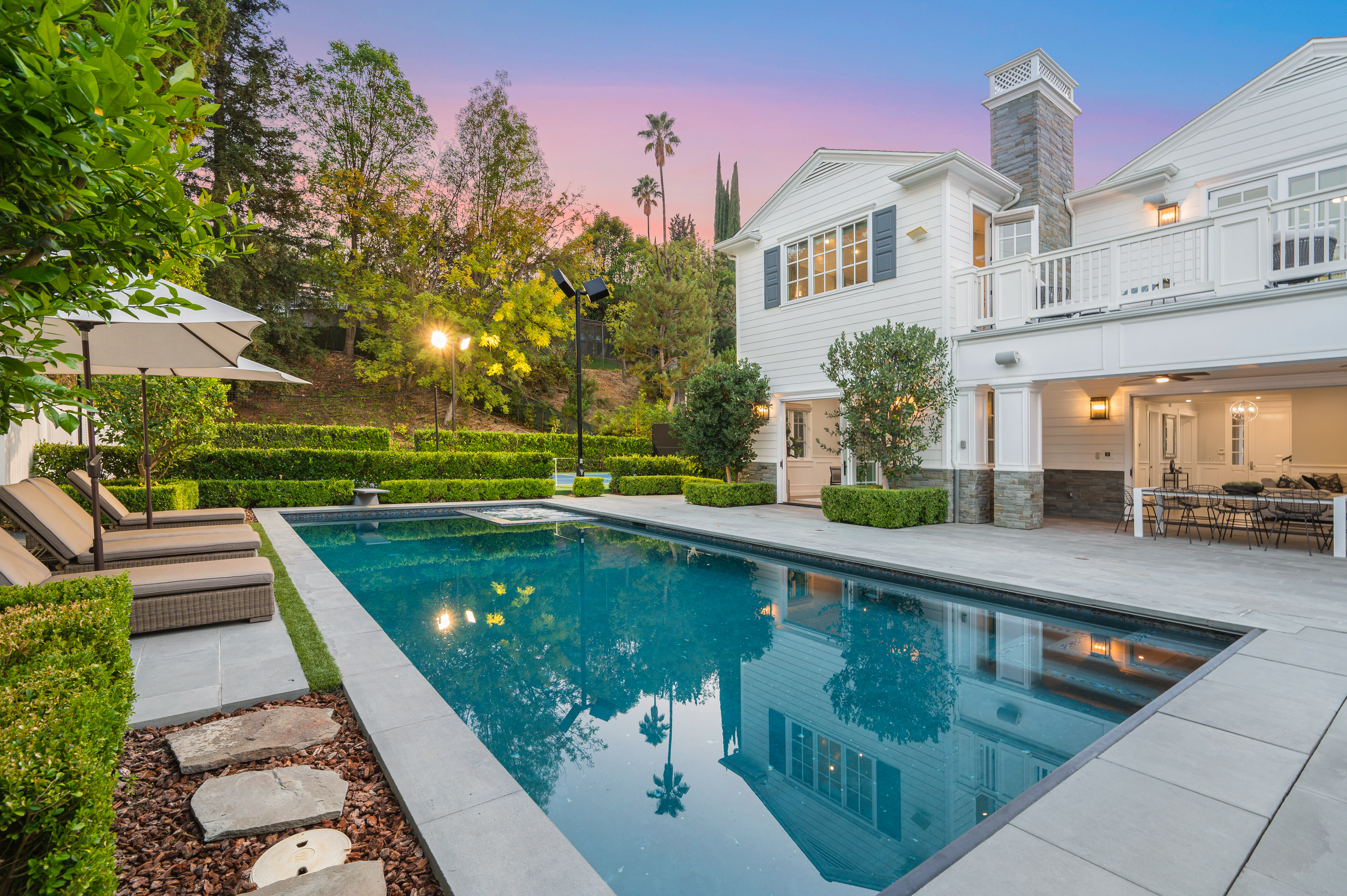 Pools-Stock-Photo-0